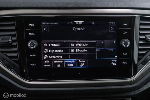 Volkswagen T-Roc 1.5 TSI Style Business | Adaptive | CarPlay | PDC | NAP NL auto | Btw auto | rijklaarprijs |