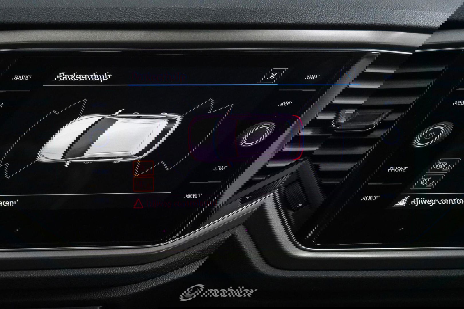 Volkswagen T-Roc 1.5 TSI Style Business | Adaptive | CarPlay | PDC | NAP NL auto | Btw auto | rijklaarprijs |