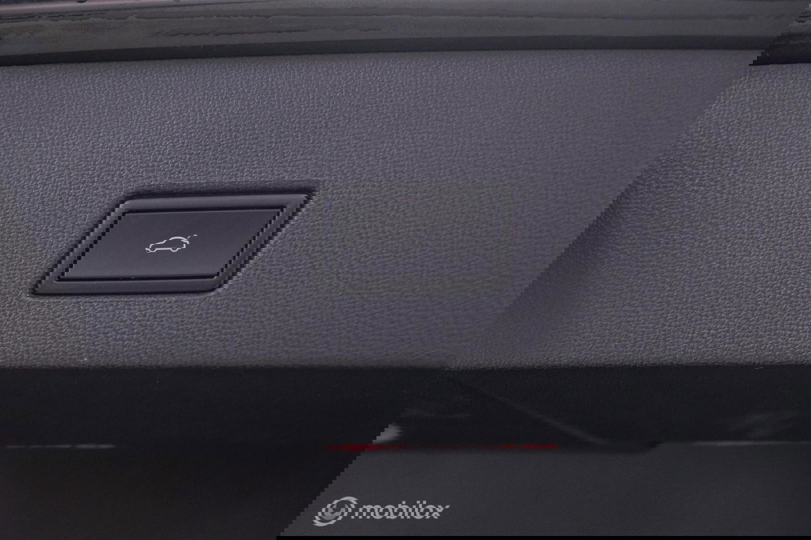 Volkswagen T-Roc 1.5 TSI Style Business | Adaptive | CarPlay | PDC | NAP NL auto | Btw auto | rijklaarprijs |