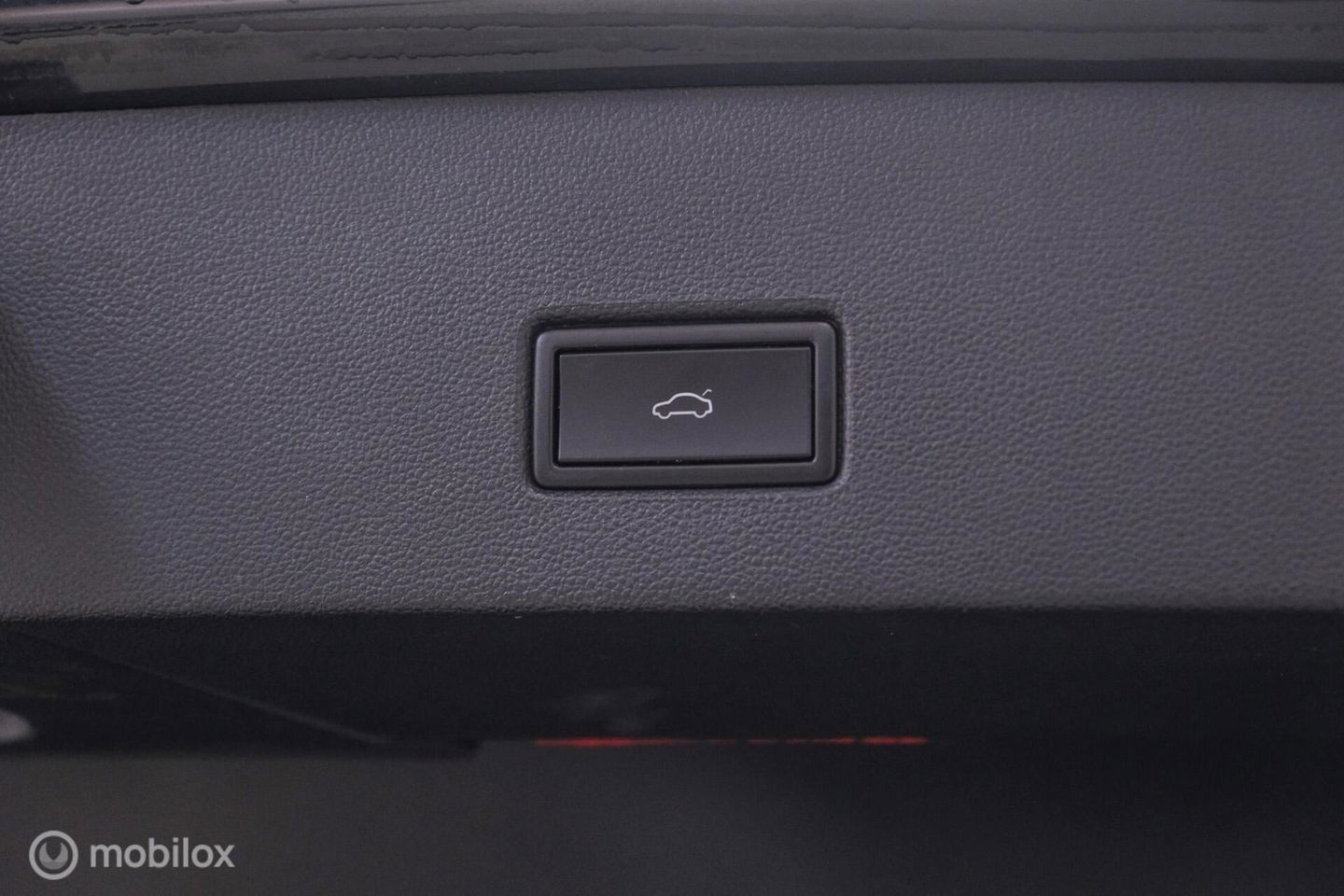 Volkswagen T-Roc 1.5 TSI Style Business | Adaptive | CarPlay | PDC | NAP NL auto | Btw auto | rijklaarprijs |