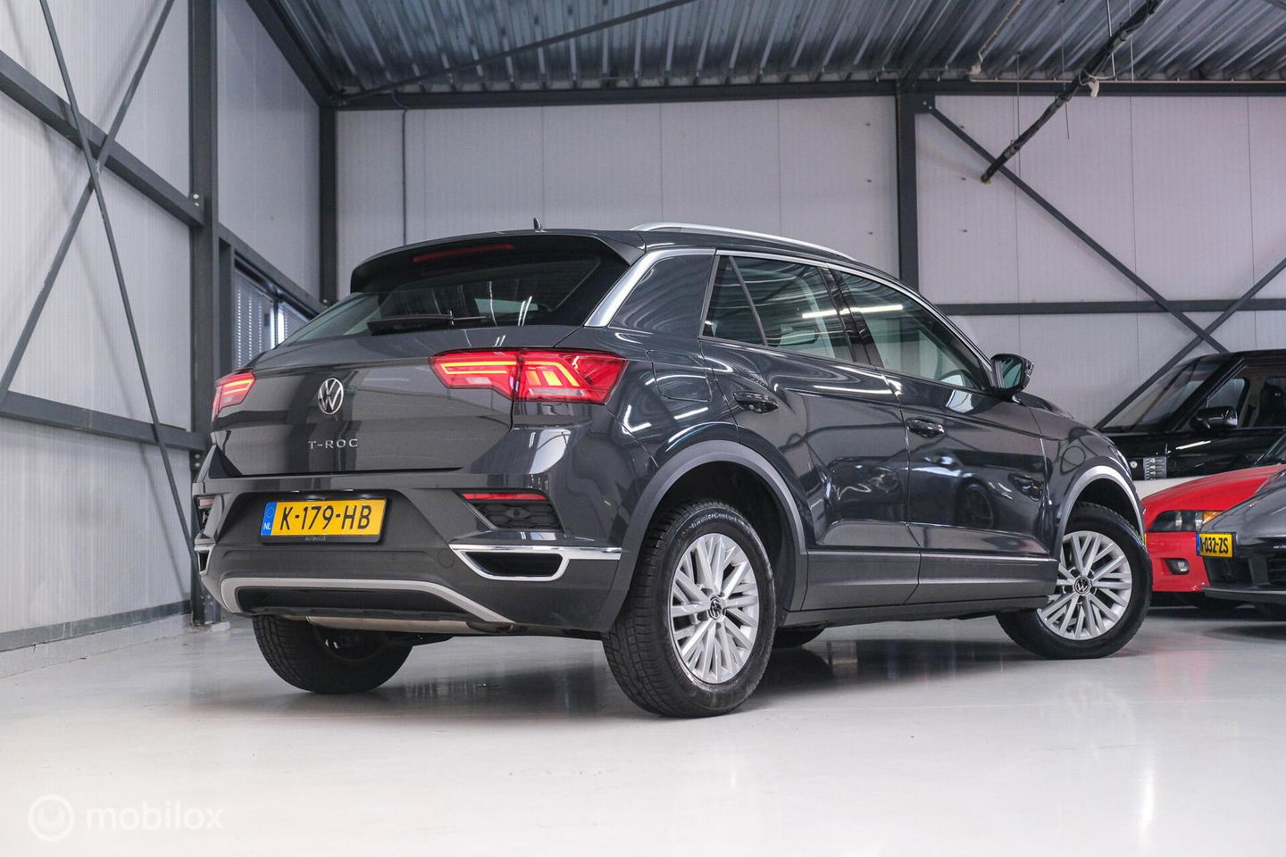 Volkswagen T-Roc 1.5 TSI Style Business | Adaptive | CarPlay | PDC | NAP NL auto | Btw auto | rijklaarprijs |