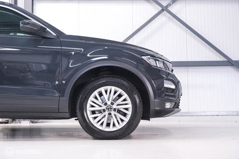 Volkswagen T-Roc 1.5 TSI Style Business | Adaptive | CarPlay | PDC | NAP NL auto | Btw auto | rijklaarprijs |