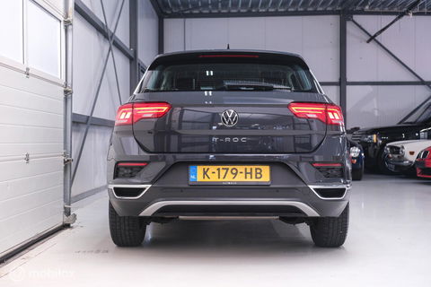 Volkswagen T-Roc 1.5 TSI Style Business | Adaptive | CarPlay | PDC | NAP NL auto | Btw auto | rijklaarprijs |