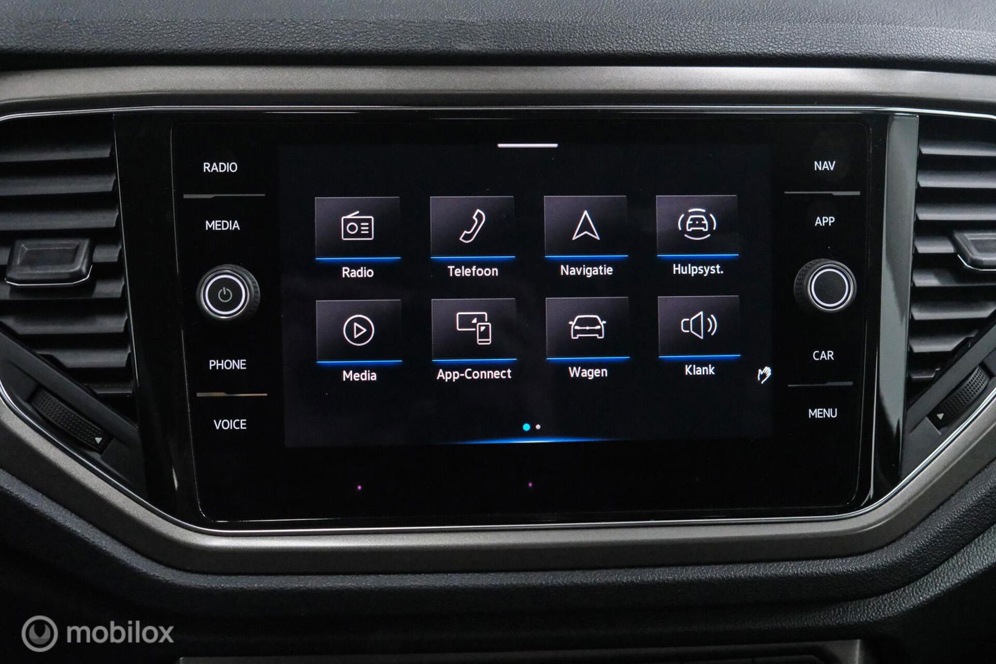Volkswagen T-Roc 1.5 TSI Style Business | Adaptive | CarPlay | PDC | NAP NL auto | Btw auto | rijklaarprijs |
