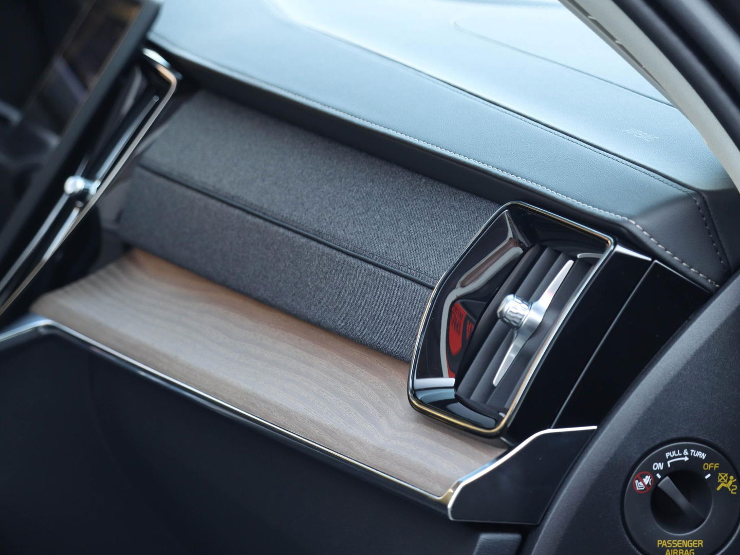 Volvo XC90 T8 AWD Plus Bright Facelift 7p Panodak 360 Cam Headup Harman Kardon