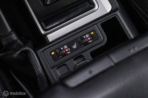 Toyota Land Cruiser 2.7 Dual VVT-i 4WD 160 pk Benzine | Grijs kenteken | Camera | LED | Stoelverwarming | BTW auto |