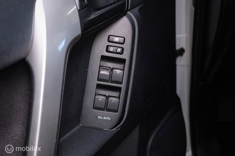 Toyota Land Cruiser 2.7 Dual VVT-i 4WD 160 pk Benzine | Grijs kenteken | Camera | LED | Stoelverwarming | BTW auto |