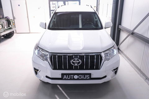 Toyota Land Cruiser 2.7 Dual VVT-i 4WD 160 pk Benzine | Grijs kenteken | Camera | LED | Stoelverwarming | BTW auto |