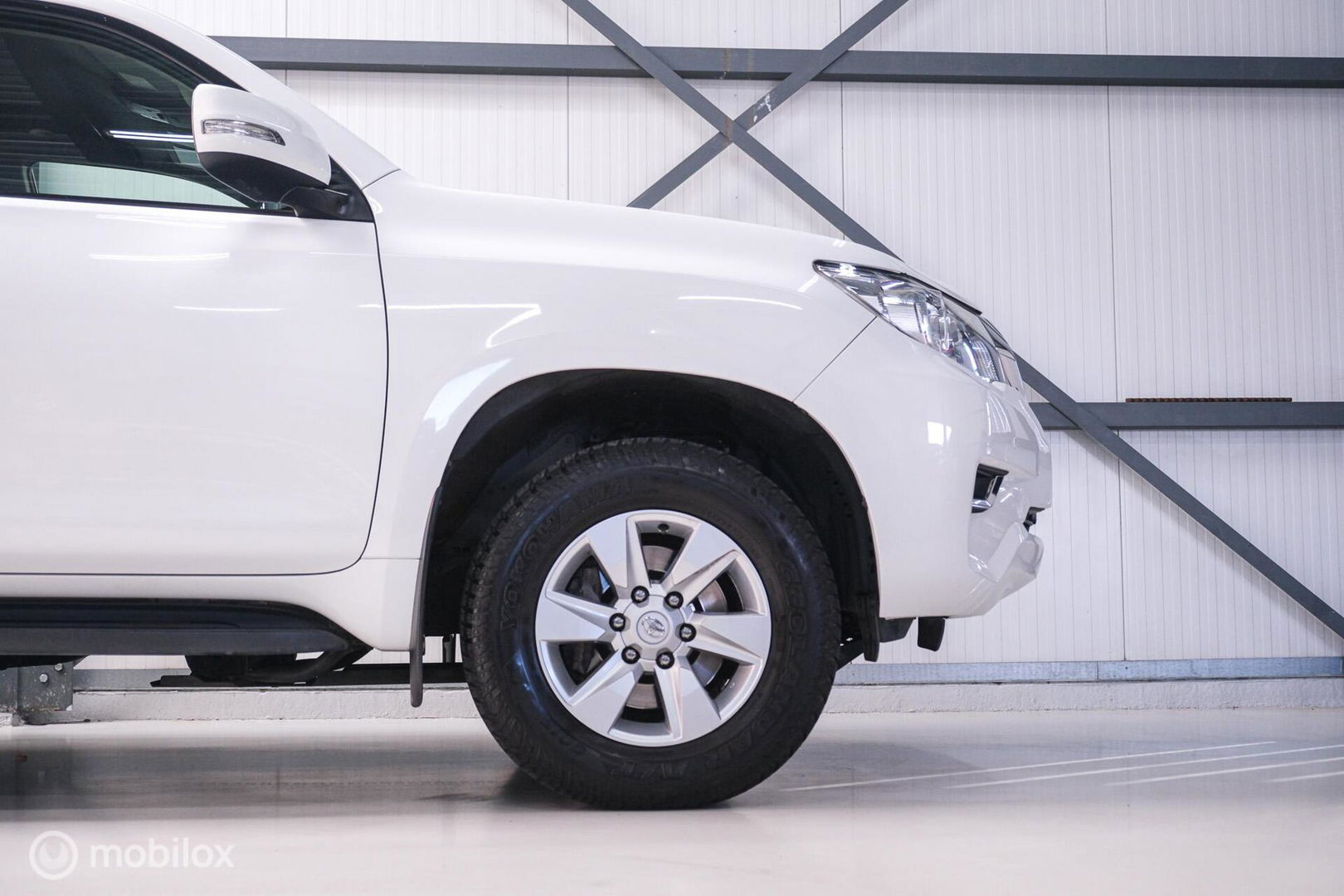 Toyota Land Cruiser 2.7 Dual VVT-i 4WD 160 pk Benzine | Grijs kenteken | Camera | LED | Stoelverwarming | BTW auto |