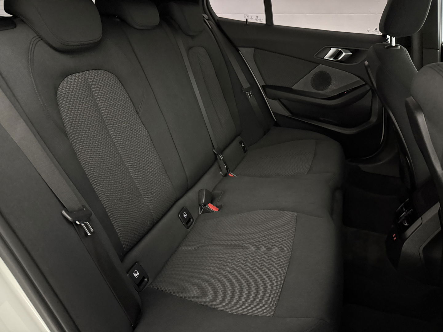 BMW 1-serie 118i Executive Edition 141PK | Virtual | Carplay | Cruise | Navigatie | Parkeersens. | NAP