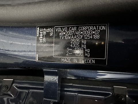 Volvo V60 2.4 D6 AWD Plug-In Hybrid Summum Aut. *PANO | ADAPTIVE-CRUISE | LUXURY-LEATHER | XENON | BLIS | MEMORY-PACK | HEATED-COMFORTSEATS | NAVI-FULLMAP | CAMERA | ECC | PDC | CRUISE | 17''ALU | TOWBAR*