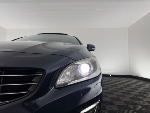 Volvo V60 2.4 D6 AWD Plug-In Hybrid Summum Aut. *PANO | ADAPTIVE-CRUISE | LUXURY-LEATHER | XENON | BLIS | MEMORY-PACK | HEATED-COMFORTSEATS | NAVI-FULLMAP | CAMERA | ECC | PDC | CRUISE | 17''ALU | TOWBAR*