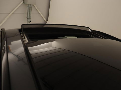 BMW X1 sDrive18i M Sport | Panoramadak | Leder | Stoelverwarming | Keyless | Camera | Trekhaak | Sfeerverlichting | Navigatie | Full LED | Park Assist | Sportstoelen