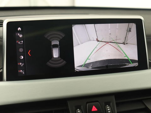 BMW X1 sDrive18i M Sport | Panoramadak | Leder | Stoelverwarming | Keyless | Camera | Trekhaak | Sfeerverlichting | Navigatie | Full LED | Park Assist | Sportstoelen