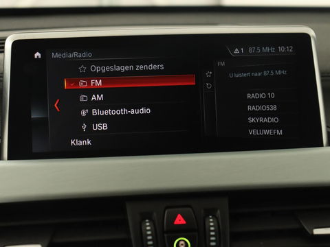 BMW X1 sDrive18i M Sport | Panoramadak | Leder | Stoelverwarming | Keyless | Camera | Trekhaak | Sfeerverlichting | Navigatie | Full LED | Park Assist | Sportstoelen