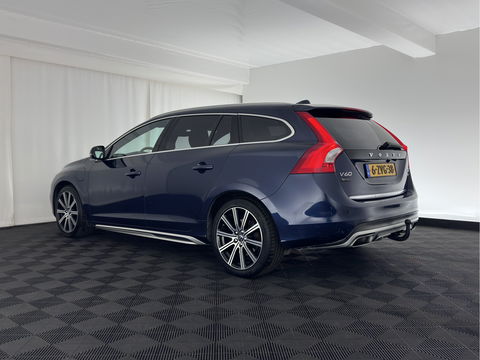 Volvo V60 2.4 D6 AWD Plug-In Hybrid Summum Aut. *PANO | ADAPTIVE-CRUISE | LUXURY-LEATHER | XENON | BLIS | MEMORY-PACK | HEATED-COMFORTSEATS | NAVI-FULLMAP | CAMERA | ECC | PDC | CRUISE | 17''ALU | TOWBAR*