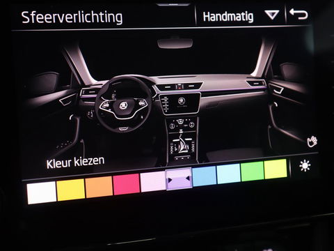 Škoda Superb 1.4 TSI iV Sportline | Panoramadak | Stoelverwarming | Adaptive cruise | Alcantara | Sfeerverlichting | Camera | Virtual Cockpit | 19'' | Matrix LED | PHEV | Plug In