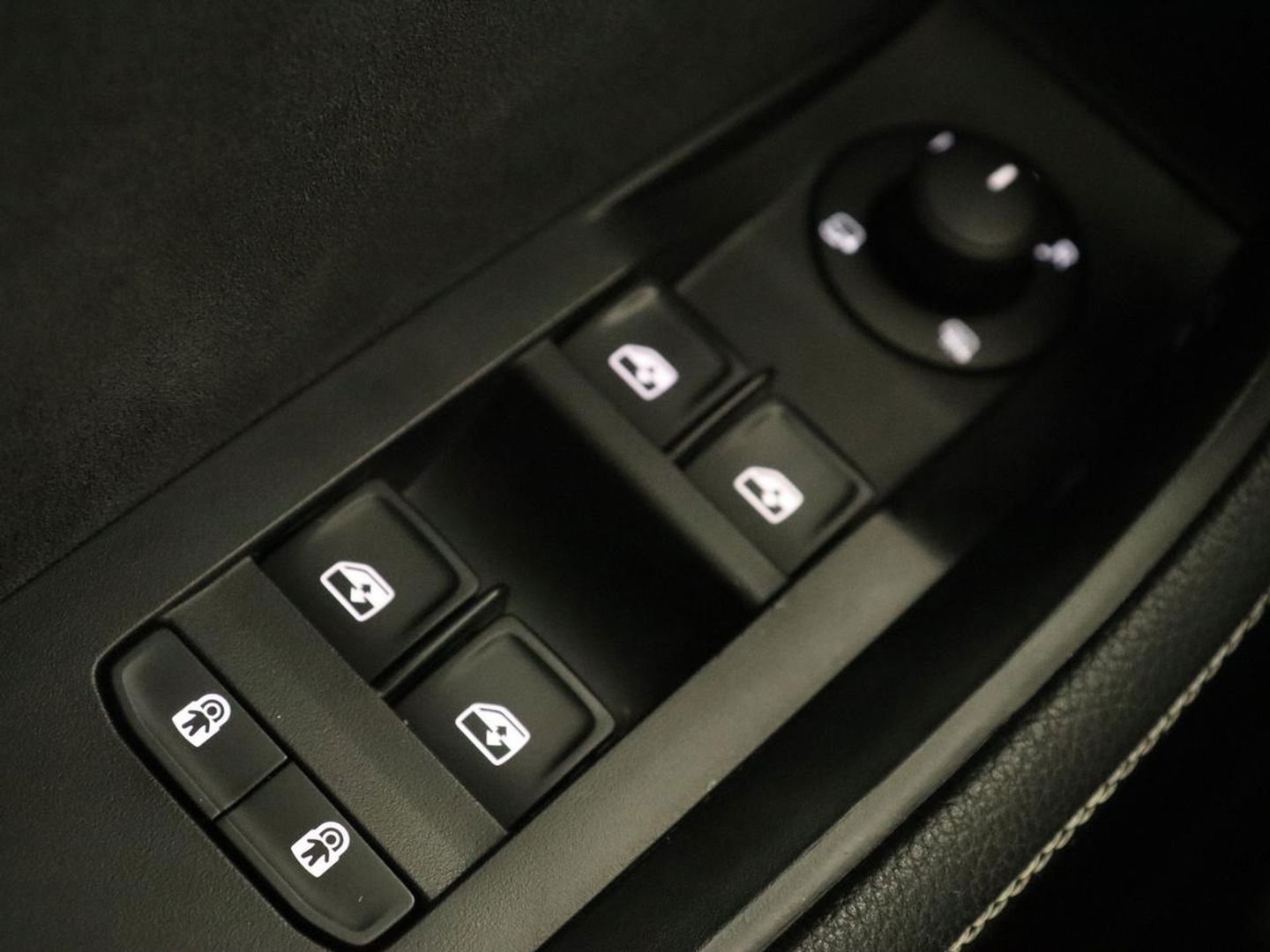 Škoda Superb 1.4 TSI iV Sportline | Panoramadak | Stoelverwarming | Adaptive cruise | Alcantara | Sfeerverlichting | Camera | Virtual Cockpit | 19'' | Matrix LED | PHEV | Plug In