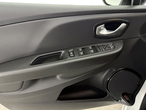 Renault Clio 0.9 TCe Limited | Carplay | LED | Cruise | Airco | Navigatie | Keyless | Parkeersens.