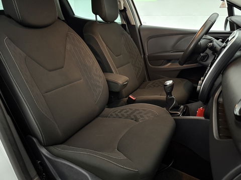 Renault Clio 0.9 TCe Limited | Carplay | LED | Cruise | Airco | Navigatie | Keyless | Parkeersens.