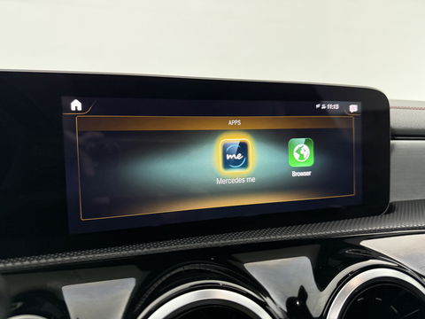 Mercedes-Benz CLA-Klasse 180 AMG | Pano | Camera | Virtual | LED | Cruise | Navigatie | Parkeersens.