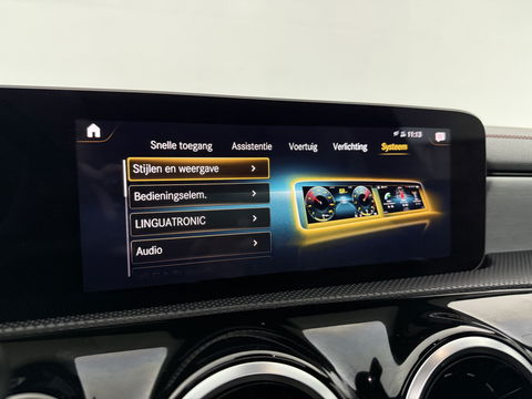 Mercedes-Benz CLA-Klasse 180 AMG | Pano | Camera | Virtual | LED | Cruise | Navigatie | Parkeersens.