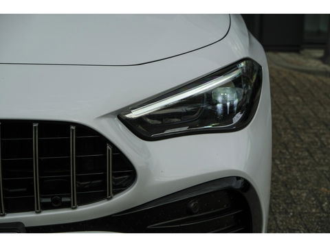 Mercedes-Benz CLE Coupé CLE200 AMG 204pk Panoramadak Night pakket *DIRECT RIJDEN* Burmester 3d *BTW* MBUX Distronic Sportsound 20" LMV