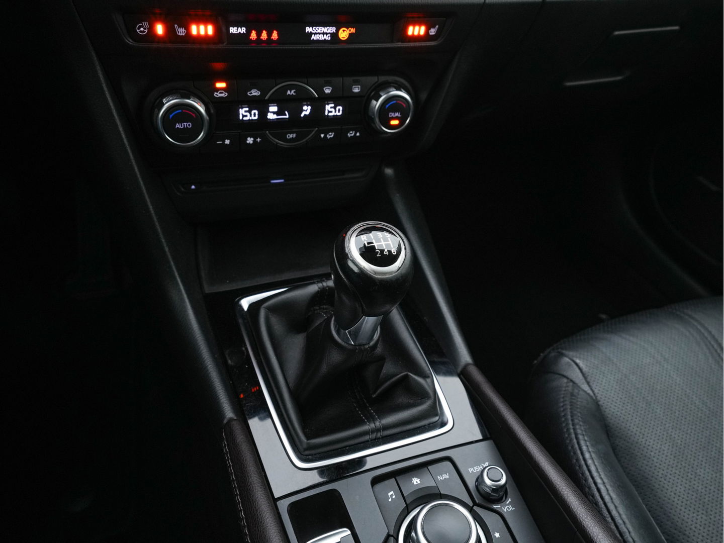 Mazda 3 2.0 SkyActiv-G 120 GT-M (INCL-BTW) *LUXURY-LEATHER | FULL-LED | ADAPTIVE-CRUISE | BLIND-SPOT |  BOSE-SOUND | CAMERA | KEYLESS | DAB+ | HEATED-SPORTSEATS | NAVI-FULLMAP | HEAD-UP | PRIVACY-GLASS | LANE-ASSIST | 18''A