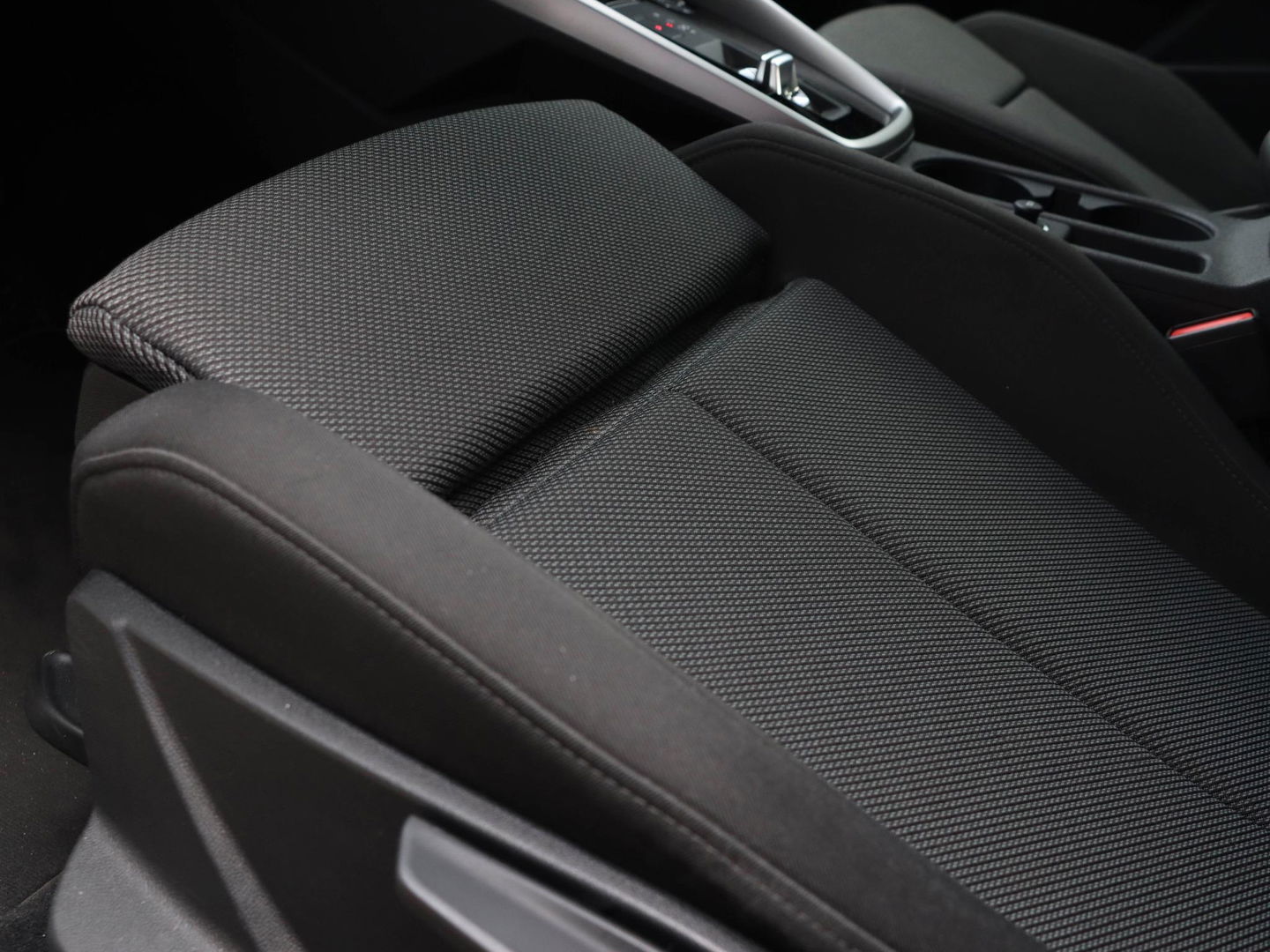 Audi A3 Sportback 30 TFSI Business edition Automaat | Matrix LED | Sportstoelen
