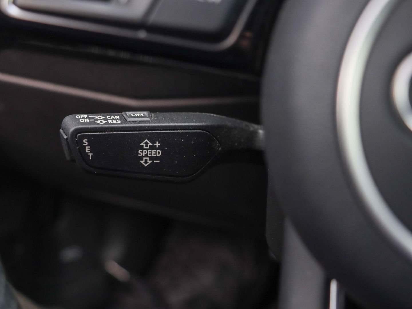 Audi A3 Sportback 30 TFSI Business edition Automaat | Matrix LED | Sportstoelen