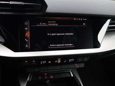 Audi A3 Sportback 30 TFSI Business edition Automaat | Matrix LED | Sportstoelen