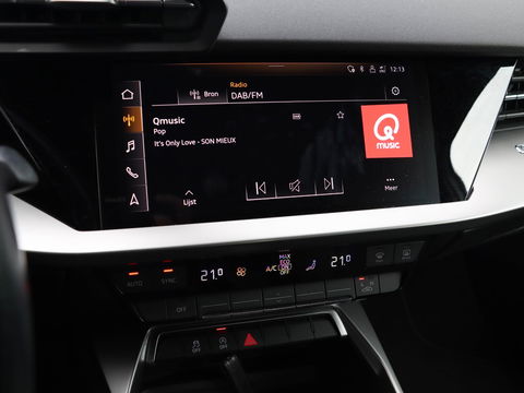 Audi A3 Sportback 30 TFSI Business edition Automaat | Matrix LED | Sportstoelen