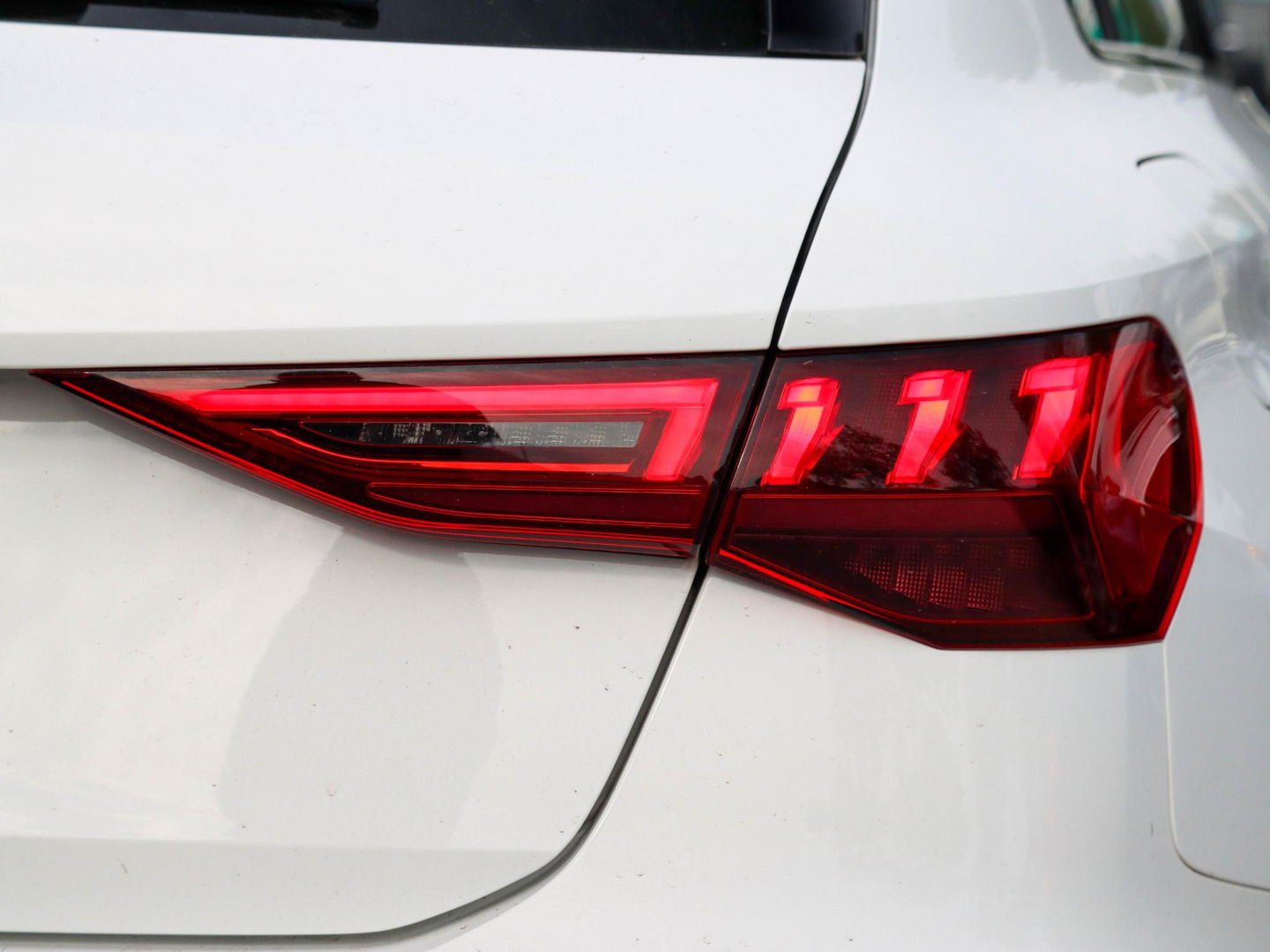 Audi A3 Sportback 30 TFSI Business edition Automaat | Matrix LED | Sportstoelen