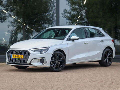 Audi A3 Sportback 30 TFSI Business edition Automaat | Matrix LED | Sportstoelen