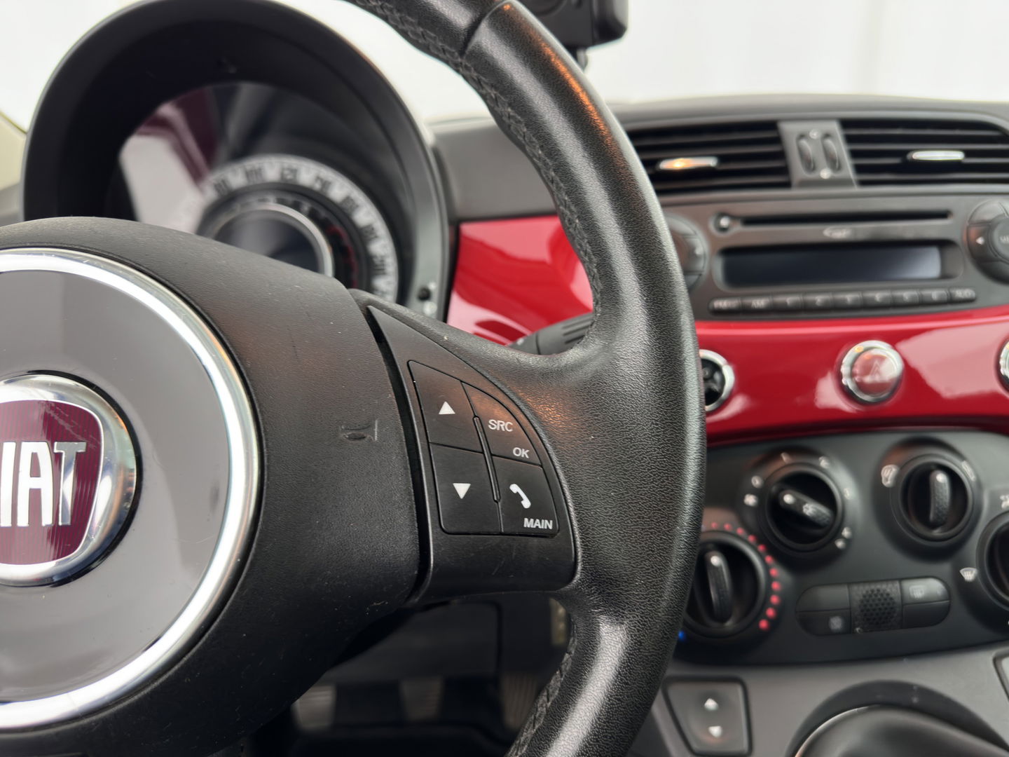 Fiat 500 0.9 TwinAir Lounge *PANO | AIRCO | PDC | COMFORT-SEATS | RADIO-CD/MP3 | 15''ALU*