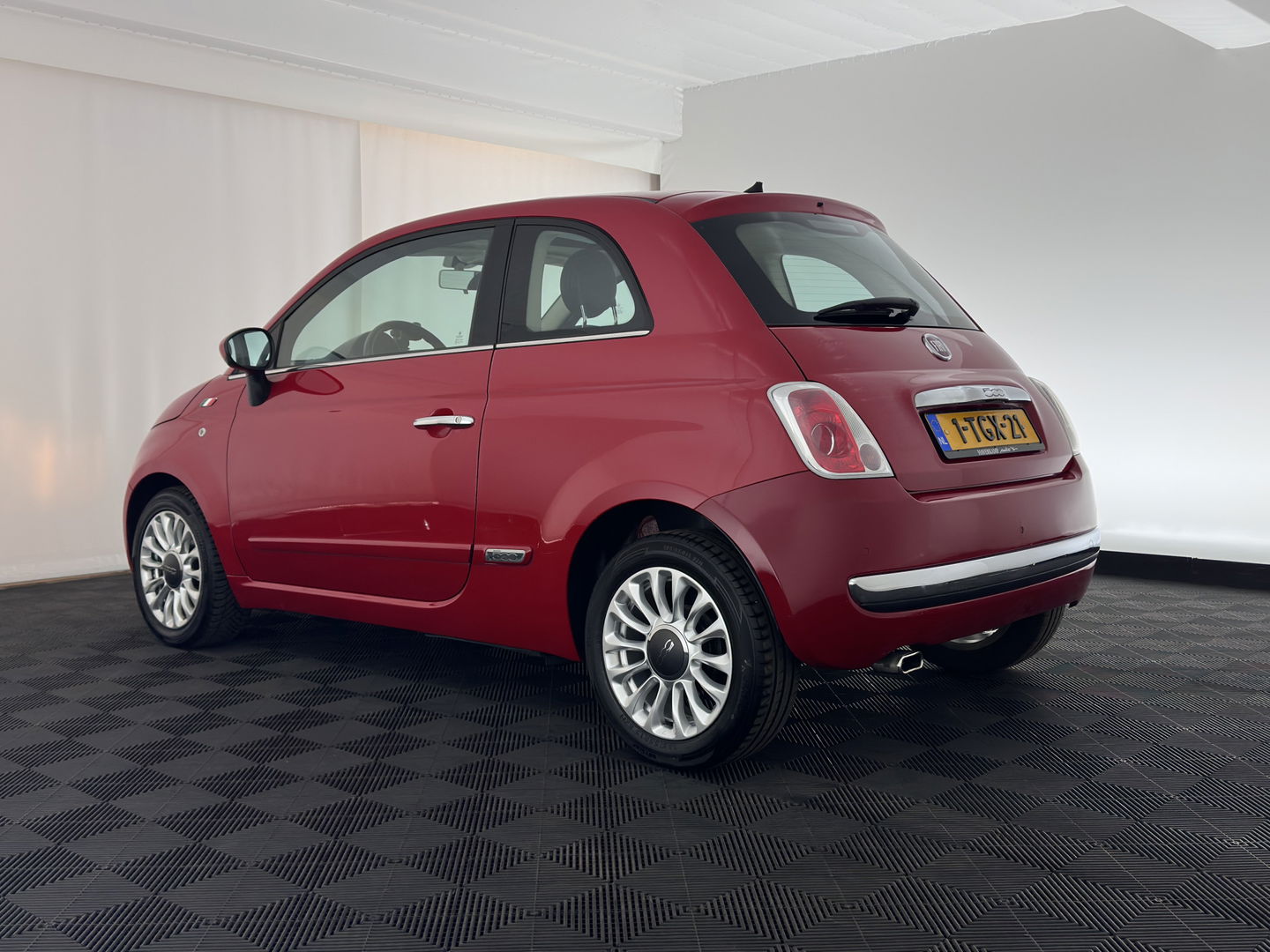 Fiat 500 0.9 TwinAir Lounge *PANO | AIRCO | PDC | COMFORT-SEATS | RADIO-CD/MP3 | 15''ALU*