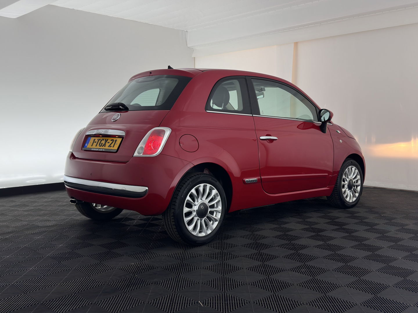Fiat 500 0.9 TwinAir Lounge *PANO | AIRCO | PDC | COMFORT-SEATS | RADIO-CD/MP3 | 15''ALU*