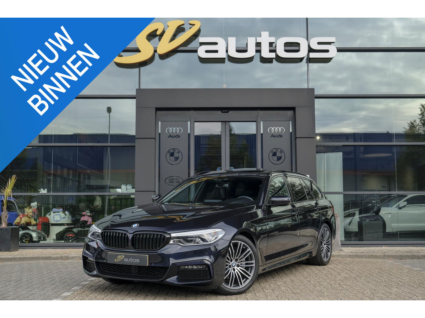 BMW 5 Serie Touring 520i M-Sport 184pk Panoramadak Comfortstoelen Virtual cockpit Camera NLauto
