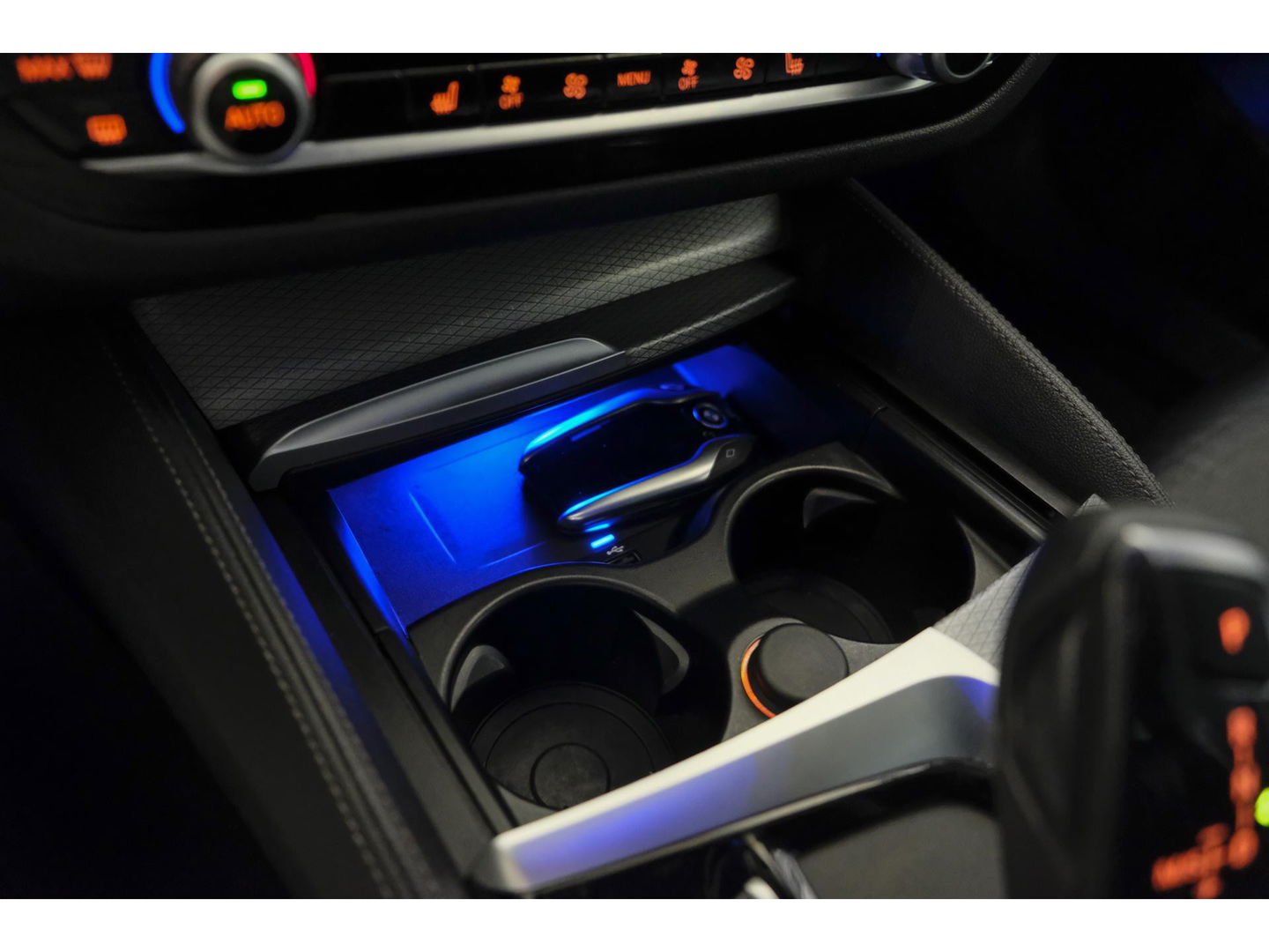 BMW 5 Serie Touring 520i M-Sport 184pk Panoramadak Comfortstoelen Virtual cockpit Camera NLauto