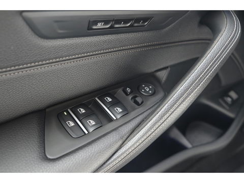 BMW 5 Serie Touring 520i M-Sport 184pk Panoramadak Comfortstoelen Virtual cockpit Camera NLauto