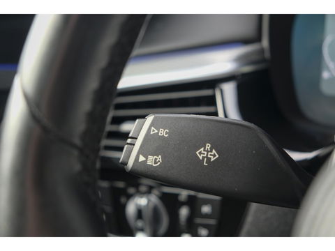 BMW 5 Serie Touring 520i M-Sport 184pk Panoramadak Comfortstoelen Virtual cockpit Camera NLauto
