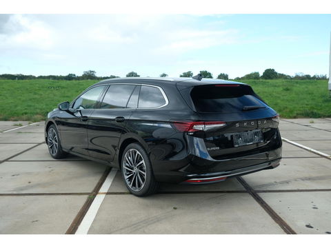 Škoda Superb Combi 1.5 TSI PHEV Laurin & Klement | PANO | LEDER | TREKHAAK