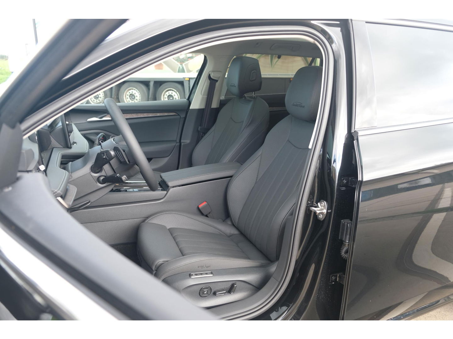 Škoda Superb Combi 1.5 TSI PHEV Laurin & Klement | PANO | LEDER | TREKHAAK