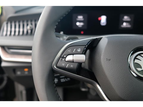 Škoda Superb Combi 1.5 TSI PHEV Laurin & Klement | PANO | LEDER | TREKHAAK