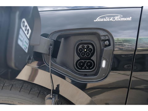 Škoda Superb Combi 1.5 TSI PHEV Laurin & Klement | PANO | LEDER | TREKHAAK