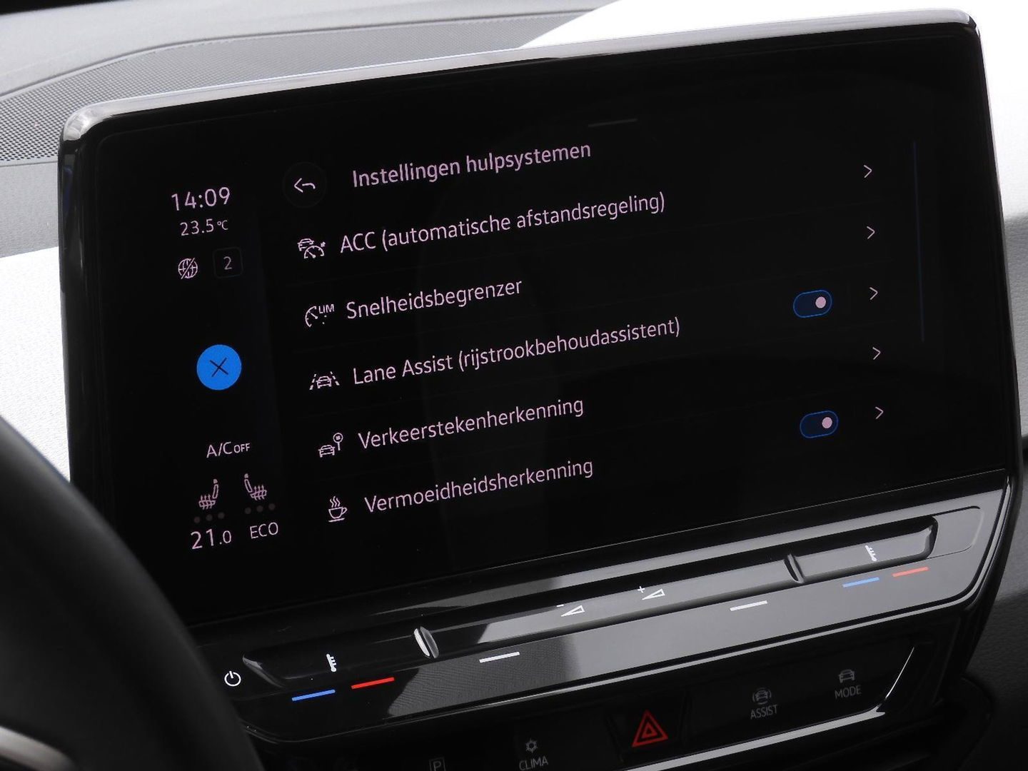 Volkswagen ID.3 1ST PLUS 58kWh/ KEYLESS/ CAMERA/ MATRIX LED/ SOH 94%