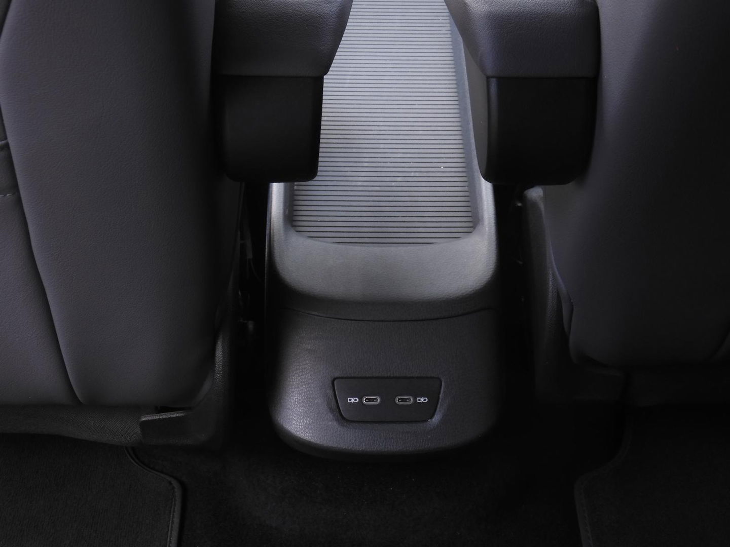 Volkswagen ID.3 1ST PLUS 58kWh/ KEYLESS/ CAMERA/ MATRIX LED/ SOH 94%