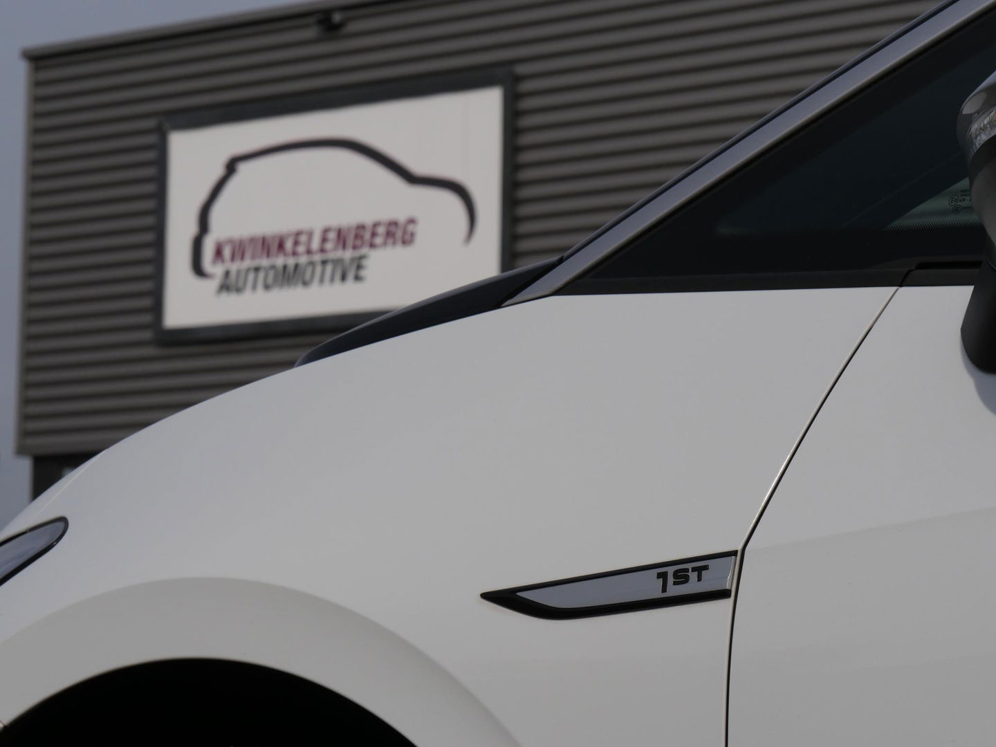 Volkswagen ID.3 1ST PLUS 58kWh/ KEYLESS/ CAMERA/ MATRIX LED/ SOH 94%