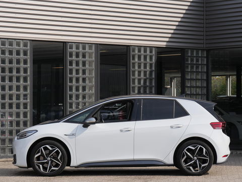 Volkswagen ID.3 1ST PLUS 58kWh/ KEYLESS/ CAMERA/ MATRIX LED/ SOH 94%