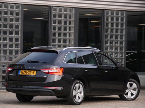 Škoda Superb Combi 1.4TSI iV BUSINESS EDITION PLUS/ CAMERA/ PDC V+A